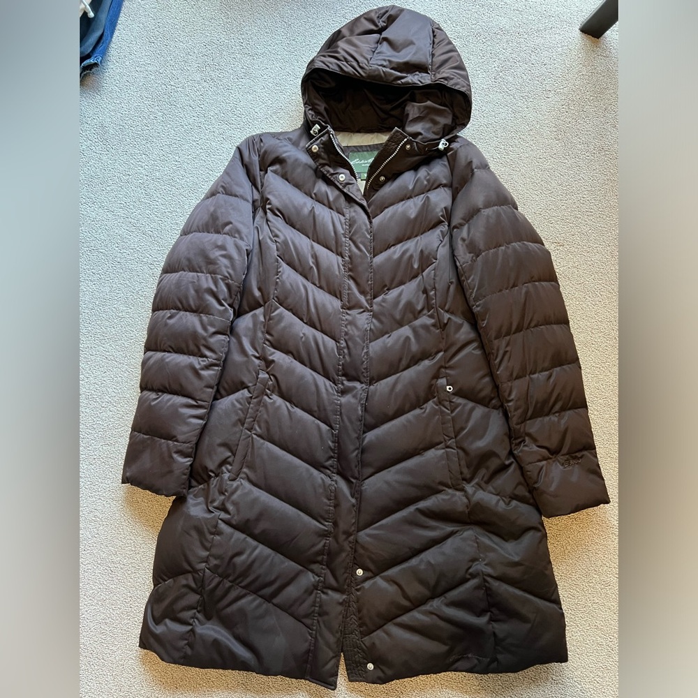 Eddie Bauer premium goose down puffer snow / winter / cold coat